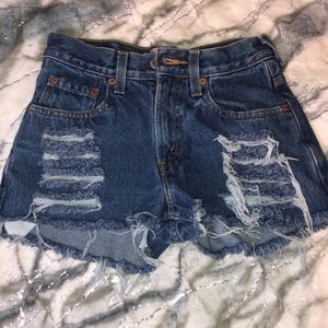Vintage High Waist Levi’s Shorts